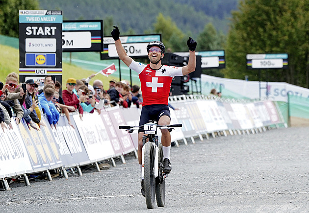 Dominoval, na OH zápolil s Kulhavým. Biker Schurter ukončí v 39 letech kariéru