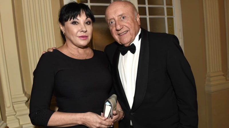 Dáda si ani nepamatuje, že byla v léčebně, svěřil se Slováček. Pod prášky byla v pohodě, tvrdí