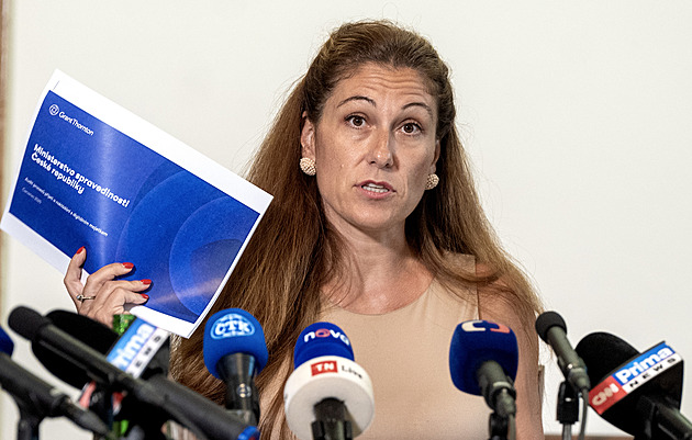 Decroix aktualizovala časovou osu bitcoinové kauzy, jména opět chybí