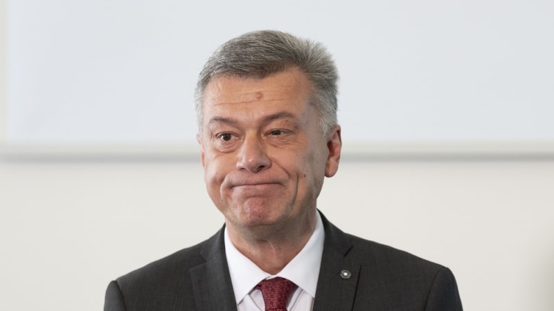 Blažek dál komentuje bitcoinovou kauzu, navzdory výzvě Fialy. Policie mohla vládu varovat, píše