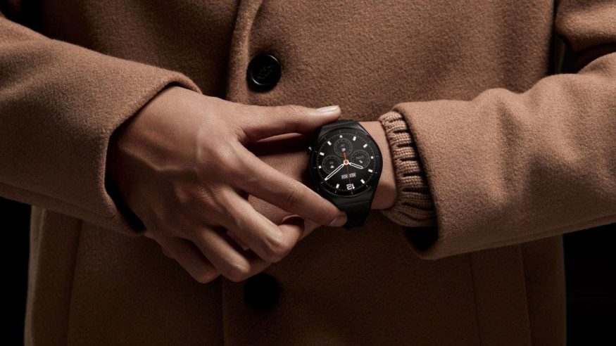 Rekordní výdrž a unikátní datová funkce. Xiaomi chystá hodinky, jaké tu ještě nebyly