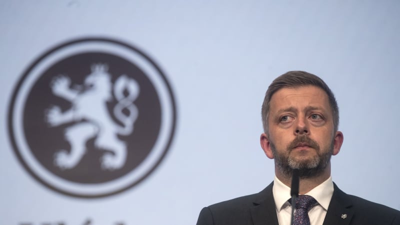 Chystá se na mě „kompro“, prohlásil Rakušan. Ministra má potopit tajná nahrávka