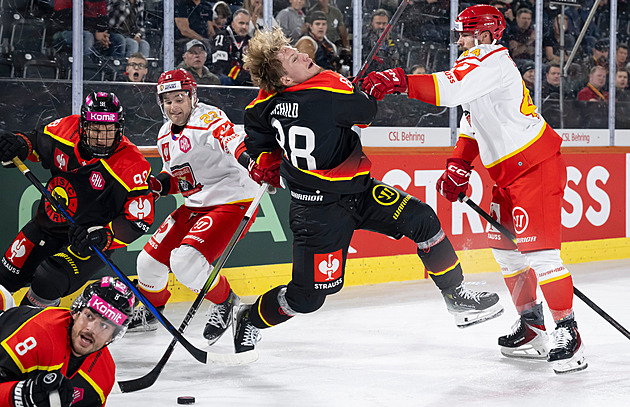 Skvělé přesilovky, dvě výhry. Velká vzpruha, říká trenér Hradce před derby