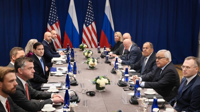 Rubio se setkal s Lavrovem. Ten mu řekl, že šance na sblížení s USA jsou blízké nule