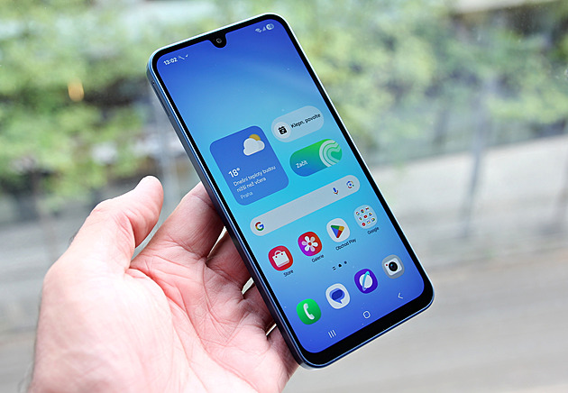Když chcete šetřit a musíte mít mobil od Samsungu, tak si koupíte tento