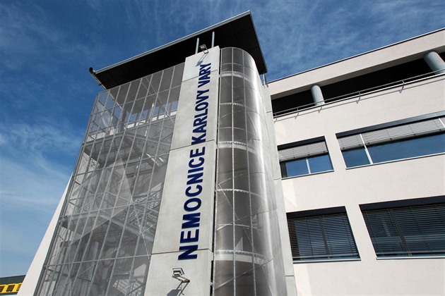 Karlovarská nemocnice začíná s nápravou chyb, prověří i možný trestný čin
