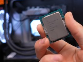 Třetí mrtvé Core i9-14900K za rok v jedné desce, Corsair blokuje update BIOSu
