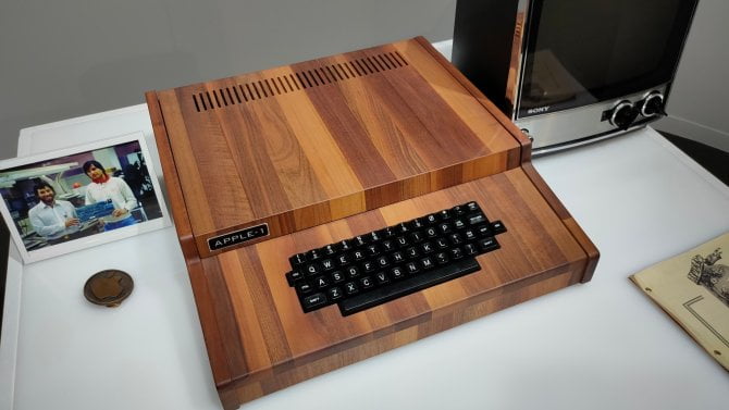 Založení společnosti Apple: od start-upu v garáži k jedné z nejvlivnějších technologických společností světa