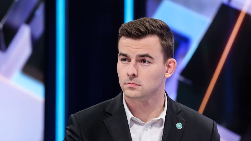 Německo není větší hrozbou než Rusko. Vondráček za SPD objasnil třaskavý příspěvek Svobodných