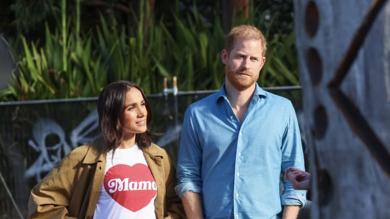 Meghan s Harrym zveřejnili idylické video. Experti upozorňují na problém se „zastiňováním“